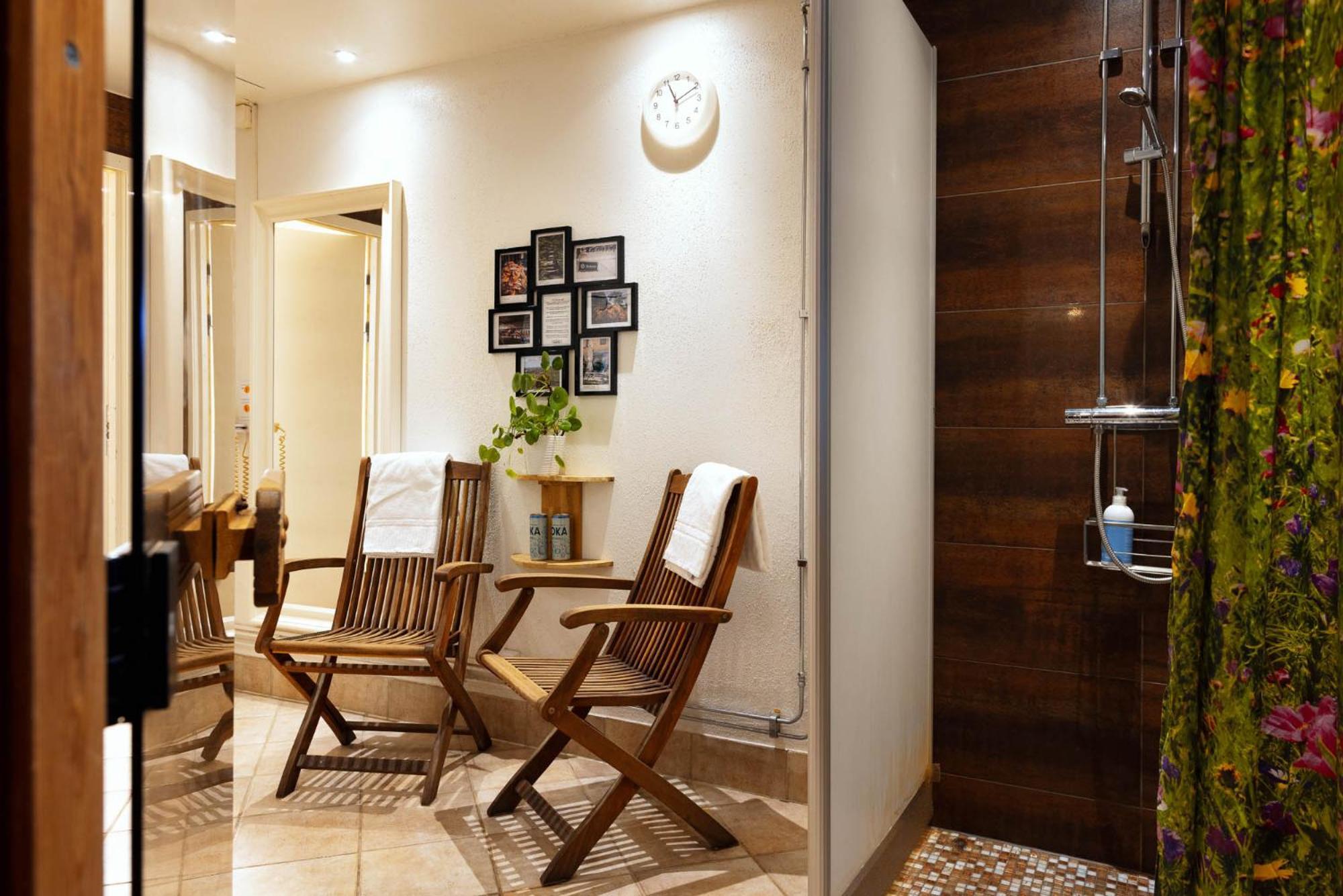 Backpackers Hostel *